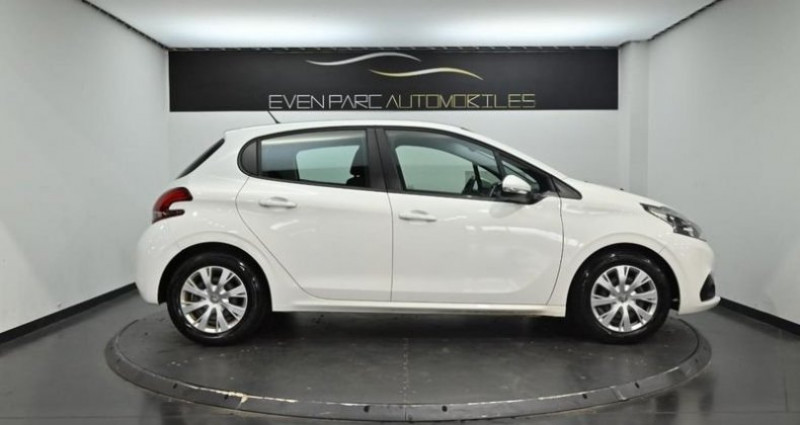 Peugeot 208 BUSINESS R' BLUEHDI 100 S&S BVM5 ACTIVE 2019 - photo n°6 Peugeot 208 BUSINESS R' BLUEHDI 100 S&S BVM5 ACTIVE  occasion à Chambray Les Tours - photo n°6
