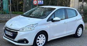 Peugeot 208 occasion 2018 mise en vente &agrave; Rueil Malmaison par le garage FRIDELLA AUTOMOBILE - photo n&deg;1