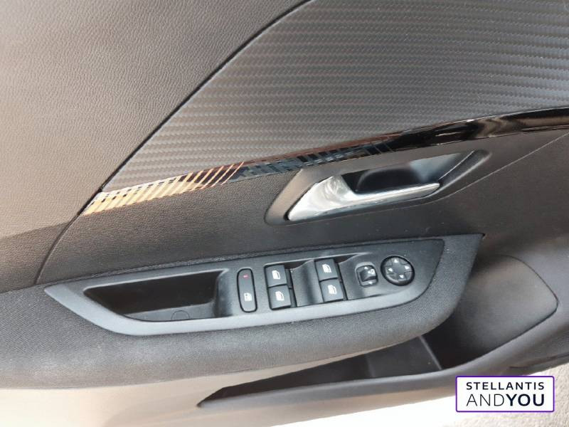 Peugeot 208 Electrique 50 kWh 136ch Active Pack  occasion  VILLENEUVE D'ASCQ - photo n9
