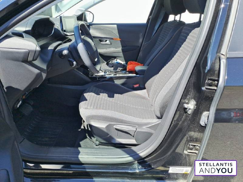 Peugeot 208 Electrique 50 kWh 136ch Active  occasion  CESSON SEVIGNE - photo n8