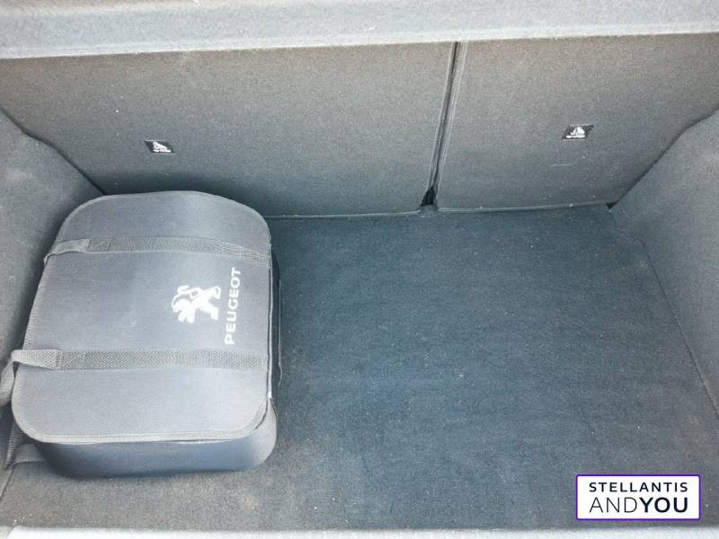 Peugeot 208 Electrique 50 kWh 136ch Allure Business  occasion  VILLENEUVE D'ASCQ - photo n6