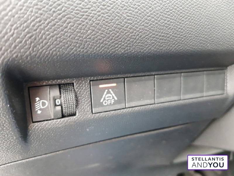 Peugeot 208 Electrique 50 kWh 136ch Allure Pack  occasion  VILLENEUVE D'ASCQ - photo n10