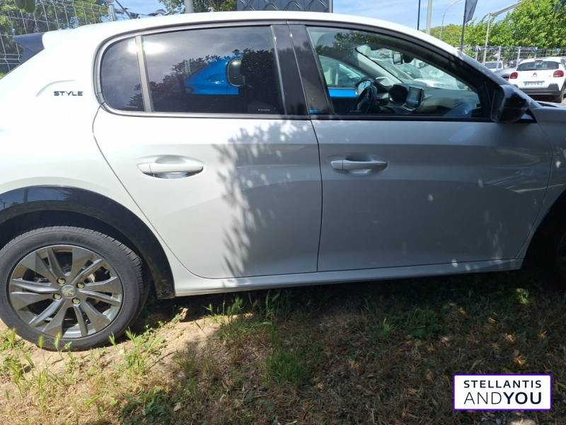 Peugeot 208 Electrique 50 kWh 136ch Style  occasion  MARSEILLE CEDEX 8 - photo n7