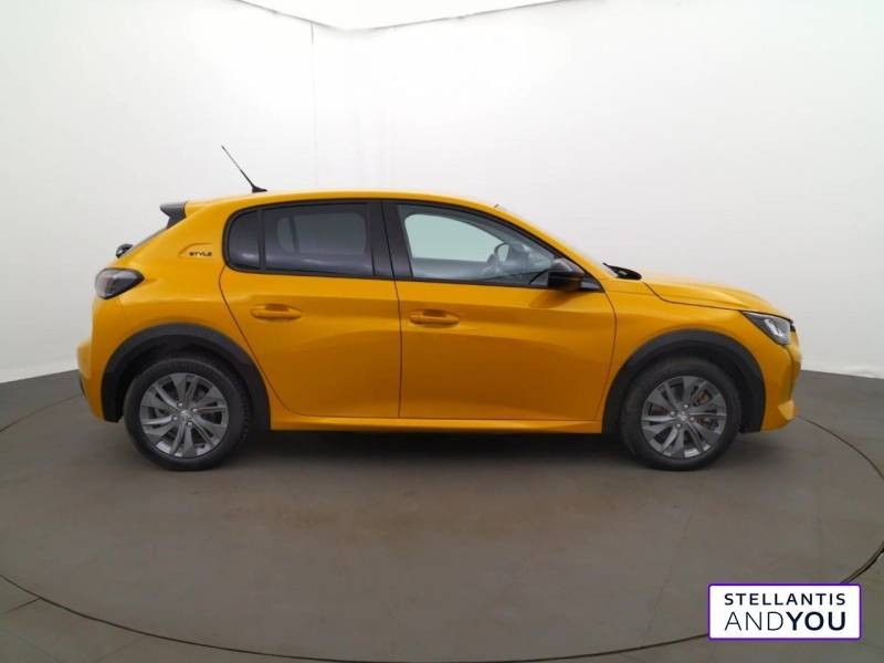 Peugeot 208 Electrique 50 kWh 136ch Style  occasion   VENISSIEUX - photo n6