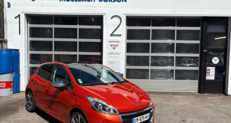 Peugeot 208 féline 1,2 110 essence full options état