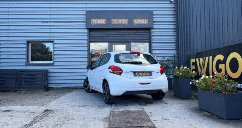 Peugeot 208 GENERATION-I 1.2L 80ch 2016 - photo n°7 Peugeot 208 GENERATION-I 1.2L 80ch  occasion à Saint-Priest - photo n°7