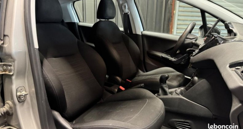 Peugeot 208 GENERATION-I 1.6 BLUEHDI 75 ACCESS 2016 - photo n°6 Peugeot 208 GENERATION-I 1.6 BLUEHDI 75 ACCESS  occasion à Lavilledieu - photo n°6