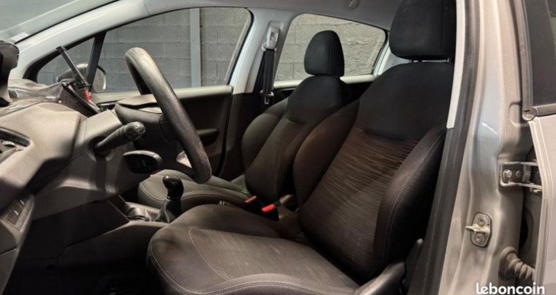 Peugeot 208 GENERATION-I 1.6 BLUEHDI 75 ACCESS 2016 - photo n°5 Peugeot 208 GENERATION-I 1.6 BLUEHDI 75 ACCESS  occasion à Lavilledieu - photo n°5