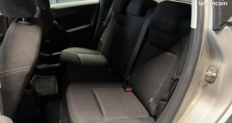 Peugeot 208 GENERATION-I 1.6 BLUEHDI 75 ACCESS 2016 - photo n°7 Peugeot 208 GENERATION-I 1.6 BLUEHDI 75 ACCESS  occasion à Lavilledieu - photo n°7