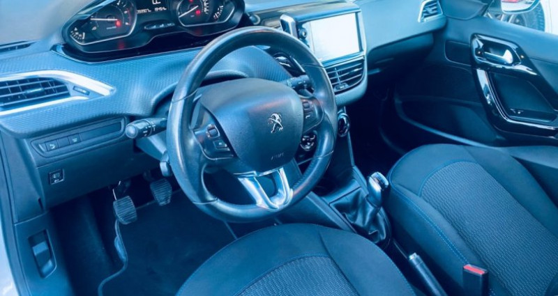 Peugeot 208 HDi 100ch SS BVM5 Signature 2019 - photo n°7 Peugeot 208 HDi 100ch SS BVM5 Signature  occasion à Sannerville - photo n°7