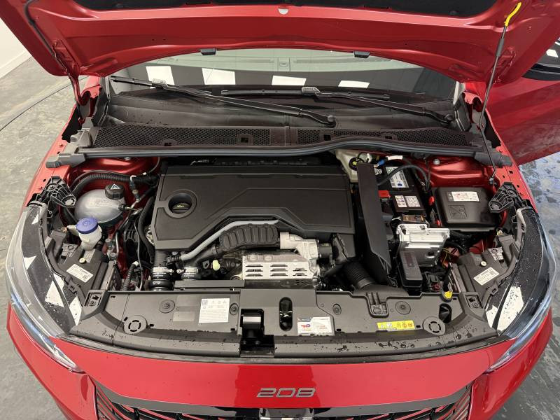 Peugeot 208 Hybrid 100 e-DCS6 GT 2025 - photo n°18 Peugeot 208 Hybrid 100 e-DCS6 GT  occasion à Biscarrosse - photo n°18