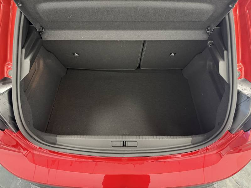 Peugeot 208 Hybrid 100 e-DCS6 GT 2025 - photo n°9 Peugeot 208 Hybrid 100 e-DCS6 GT  occasion à Biscarrosse - photo n°9