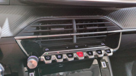Peugeot 208 Hybrid 110 e-dcs6 allure + angles morts + navi  occasion  Ganges - photo n15