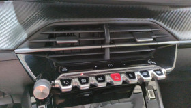 Peugeot 208 Hybrid 110 e-dcs6 allure + angles morts + navi  occasion  Ganges - photo n15