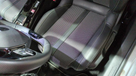 Peugeot 208 Hybrid 136 bva e-dcs6 gt + navi + pack vision + toit pano  occasion � Ganges - photo n�11