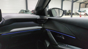 Peugeot 208 Hybrid 136 bva e-dcs6 gt + navi + pack vision + toit pano  occasion � Ganges - photo n�19