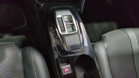 Peugeot 208 Hybrid 136 bva e-dcs6 gt + navi + pack vision + toit pano  occasion � Ganges - photo n�19