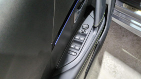 Peugeot 208 Hybrid 136 bva e-dcs6 gt + navi + pack vision + toit pano  occasion � Ganges - photo n�10