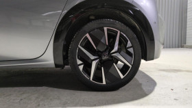 Peugeot 208 Hybrid 136 bva e-dcs6 gt + navi + pack vision + toit pano  occasion � Ganges - photo n�7