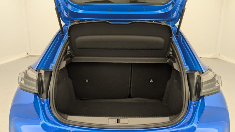 Peugeot 208 Hybrid 136 e-DCS6 GT 2024 - photo n°11 Peugeot 208 Hybrid 136 e-DCS6 GT  occasion à SAINT-GREGOIRE - photo n°11