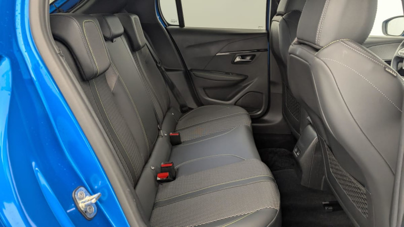 Peugeot 208 Hybrid 136 e-DCS6 GT 2024 - photo n°10 Peugeot 208 Hybrid 136 e-DCS6 GT  occasion à SAINT-GREGOIRE - photo n°10