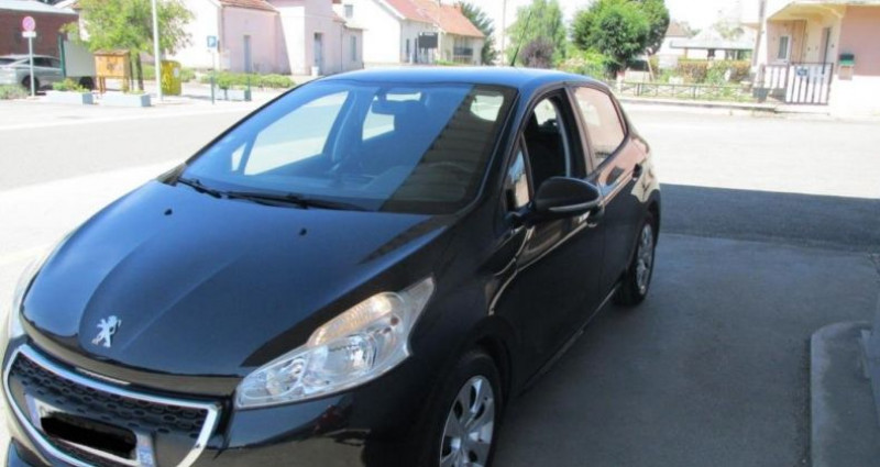 Peugeot 208 PACK 1.4 HDI 2 PLACES Noir