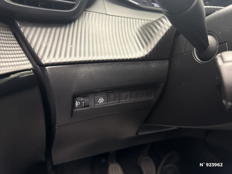 Peugeot 208 PURETECH 100 S&S BVM6 ACTIVE PACK 2022 - photo n°15 Peugeot 208 PURETECH 100 S&S BVM6 ACTIVE PACK  occasion à Cesson - photo n°15