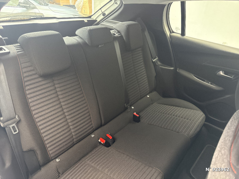 Peugeot 208 PURETECH 100 S&S BVM6 ACTIVE PACK 2022 - photo n°11 Peugeot 208 PURETECH 100 S&S BVM6 ACTIVE PACK  occasion à Cesson - photo n°11