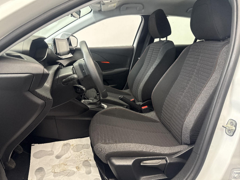 Peugeot 208 PURETECH 100 S&S BVM6 ACTIVE PACK 2022 - photo n°17 Peugeot 208 PURETECH 100 S&S BVM6 ACTIVE PACK  occasion à Cesson - photo n°17