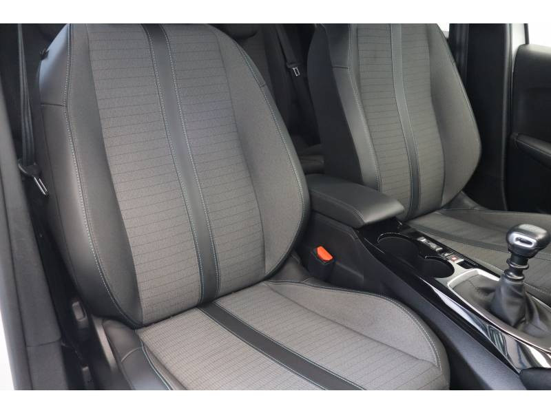 Peugeot 208 PureTech 100 S&S BVM6 Allure Pack 2022 - photo n°17 Peugeot 208 PureTech 100 S&S BVM6 Allure Pack  occasion à LESCAR - photo n°17