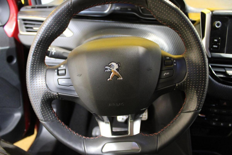 Peugeot 208 PureTech 110ch S&S BVM6 GT Line  occasion  Avermes - photo n7