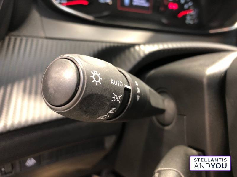 Peugeot 208 PureTech 75 S&S BVM5 Active Pack  occasion   VENISSIEUX - photo n10