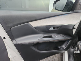 Peugeot 3008 HYbrid4 3008 Hybrid4 300 e-EAT8 GT Pack 5p  occasion � Lescure-d'Albigeois - photo n�14