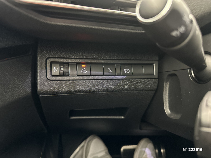 Peugeot 3008 HYbrid4 3008 Hybrid4 300 e-EAT8 Roadtrip 2021 - photo n°15 Peugeot 3008 HYbrid4 3008 Hybrid4 300 e-EAT8 Roadtrip  occasion à DREUX - photo n°15