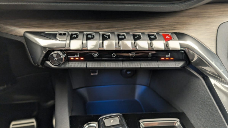 Peugeot 3008 HYbrid4 Hybrid4 300 e-EAT8 GT Pack 2022 - photo n°20 Peugeot 3008 HYbrid4 Hybrid4 300 e-EAT8 GT Pack  occasion à SAINT-GREGOIRE - photo n°20