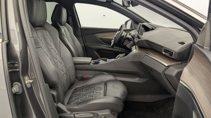Peugeot 3008 HYbrid4 Hybrid4 300 e-EAT8 GT Pack 2022 - photo n°9 Peugeot 3008 HYbrid4 Hybrid4 300 e-EAT8 GT Pack  occasion à SAINT-GREGOIRE - photo n°9