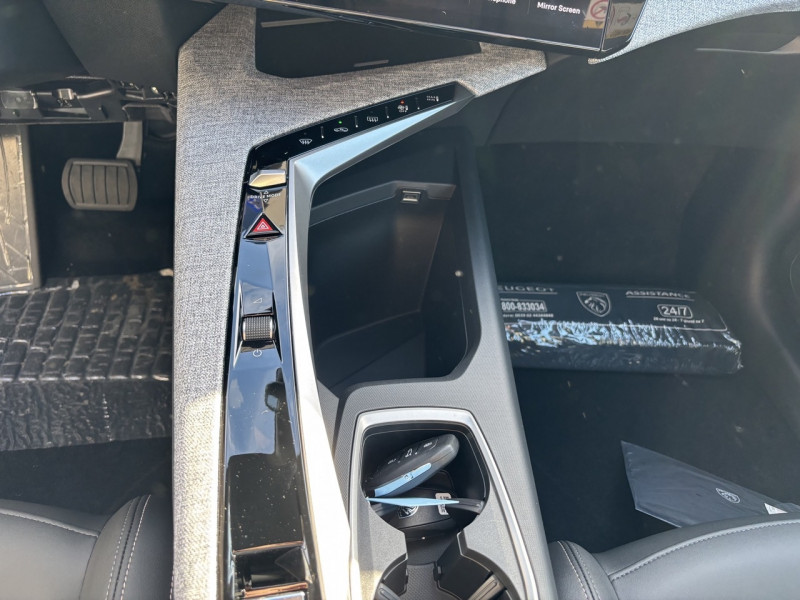 Peugeot 3008 1.2 HYBRID 145CH ALLURE E-DCS6 2025 - photo n°16 Peugeot 3008 1.2 HYBRID 145CH ALLURE E-DCS6  occasion à Albi - photo n°16