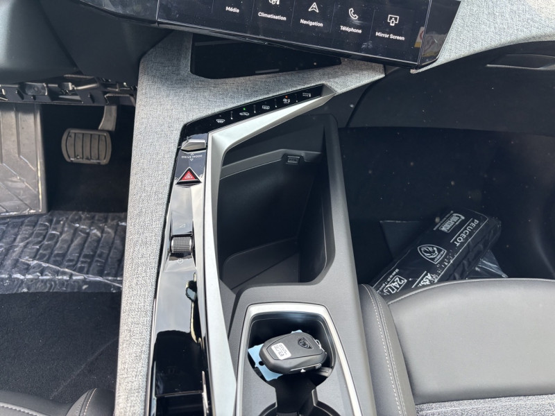 Peugeot 3008 1.2 HYBRID 145CH ALLURE E-DCS6 2025 - photo n°16 Peugeot 3008 1.2 HYBRID 145CH ALLURE E-DCS6  occasion à Albi - photo n°16