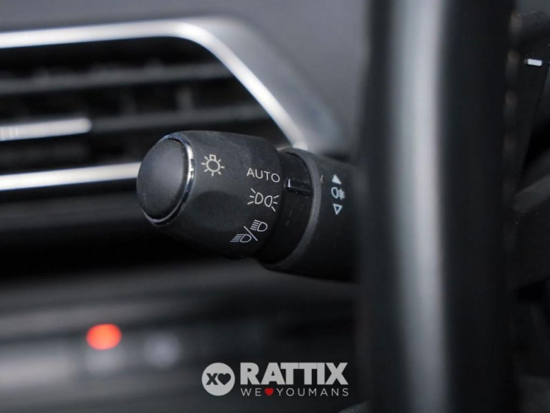 Peugeot 3008 1.2 Hybrid 48V 136CV GT e-DCS6 2024 - photo n°13 Peugeot 3008 1.2 Hybrid 48V 136CV GT e-DCS6  occasion à L'Union - photo n°13