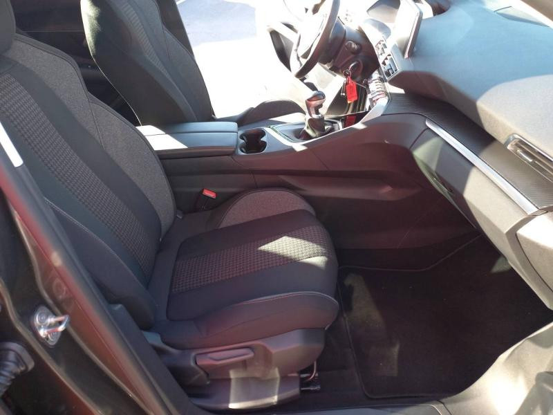Peugeot 3008 1.2 PureTech 130ch E6.c Active S&S  occasion  Vert-Saint-Denis - photo n11