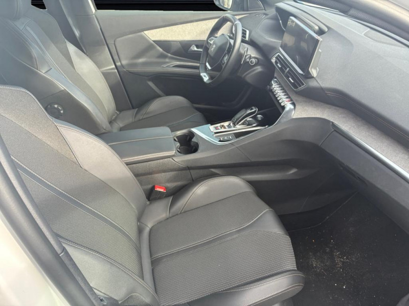 Peugeot 3008 1.2i PureTech  130ch EAT8  GT 2022 - photo n°15 Peugeot 3008 1.2i PureTech  130ch EAT8  GT  occasion à Labège - photo n°15