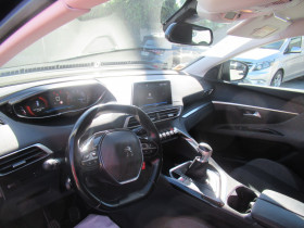 Peugeot 3008 1.5 BLUEHDI 130CH E6.C ACTIVE BUSINESS S&S  occasion  Toulouse - photo n17