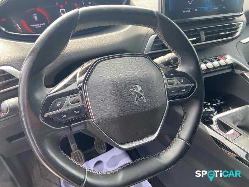 Peugeot 3008 1.5 BlueHDi 130ch S&S Allure Pack  occasion à Longuenesse - photo n°9