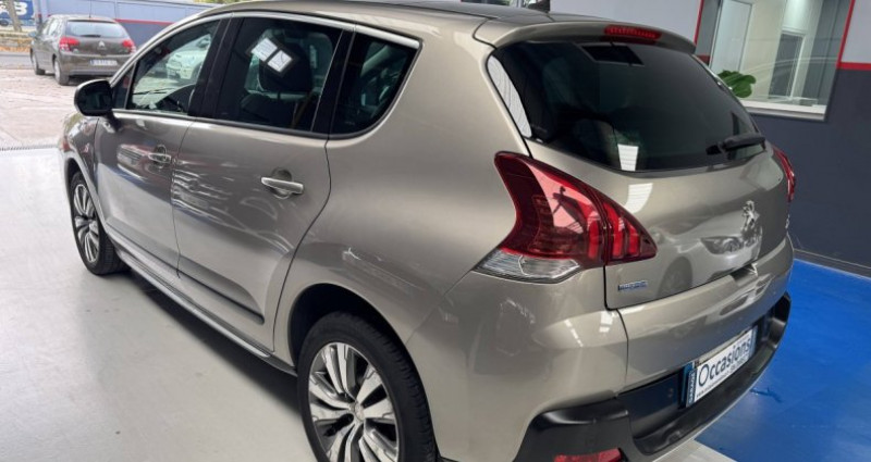 Peugeot 3008 1.6 BlueHDi 120ch Allure S&S EAT6 2016 - photo n°6 Peugeot 3008 1.6 BlueHDi 120ch Allure S&S EAT6  occasion à Saint-Maur-des-Fossés - photo n°6