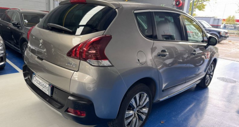 Peugeot 3008 1.6 BlueHDi 120ch Allure S&S EAT6 2016 - photo n°4 Peugeot 3008 1.6 BlueHDi 120ch Allure S&S EAT6  occasion à Saint-Maur-des-Fossés - photo n°4