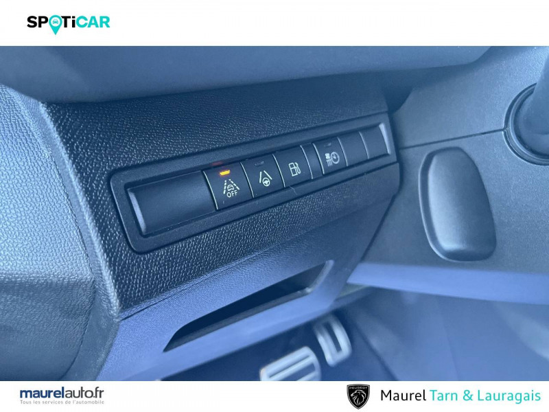 Peugeot 3008 3008 Hybrid 225 e-EAT8 GT 5p  - photo n°14 Peugeot 3008 3008 Hybrid 225 e-EAT8 GT 5p  occasion à Albi - photo n°14