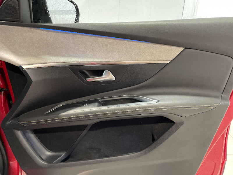 Peugeot 3008 3008 Hybrid 225 e-EAT8 GT 2021 - photo n°19 Peugeot 3008 3008 Hybrid 225 e-EAT8 GT  occasion à Glos - photo n°19