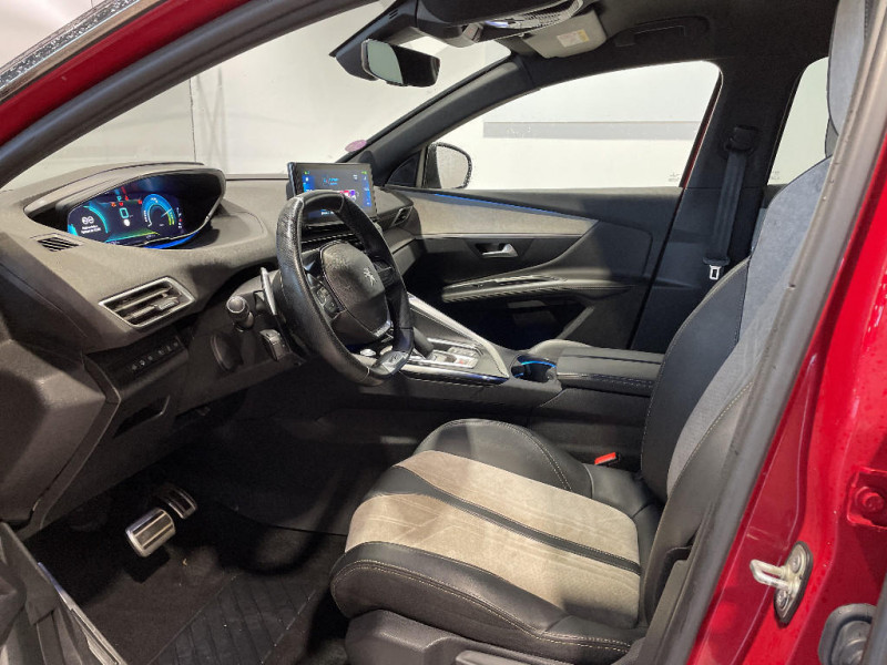 Peugeot 3008 3008 Hybrid 225 e-EAT8 GT 2021 - photo n°17 Peugeot 3008 3008 Hybrid 225 e-EAT8 GT  occasion à Glos - photo n°17