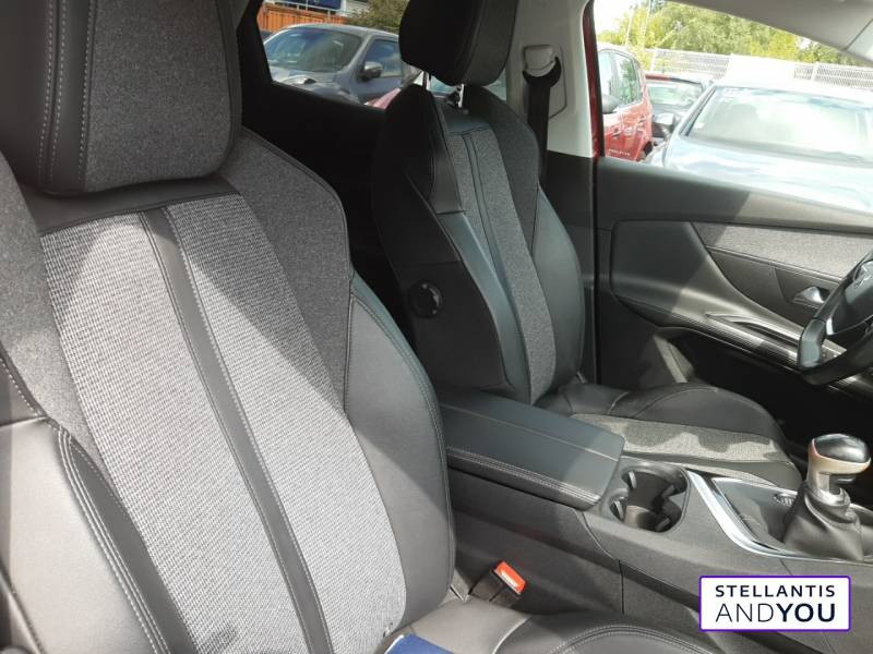 Peugeot 3008 BlueHDi 130ch S&S BVM6 Allure  occasion  VILLENEUVE D'ASCQ - photo n6