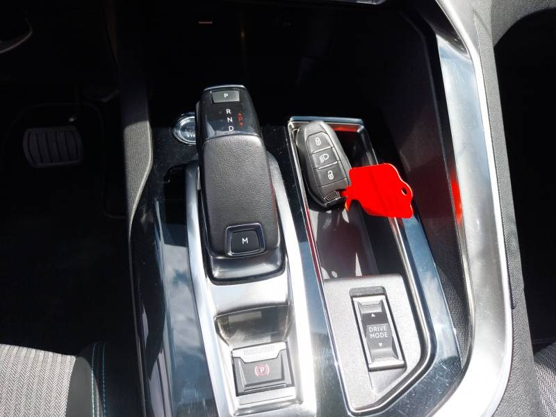 Peugeot 3008 BlueHDi 130ch S&S EAT8 Allure 2021 - photo n°19 Peugeot 3008 BlueHDi 130ch S&S EAT8 Allure  occasion à Saint-Pierre-du-Mont - photo n°19